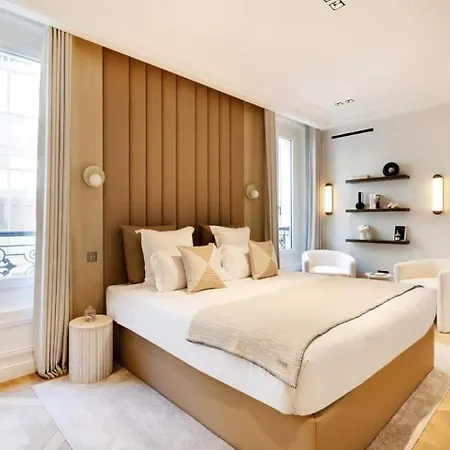 Louvre Rivage Apartments Bed & Breakfast