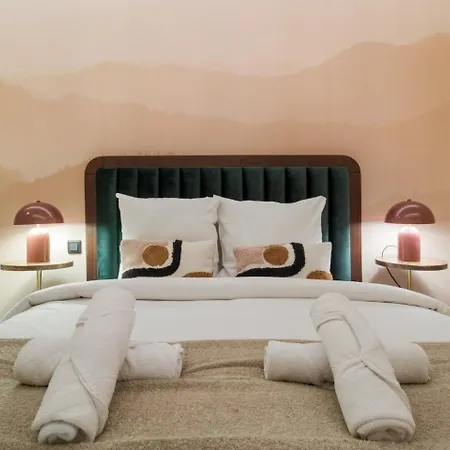 Louvre Rivage Apartments Bed & Breakfast