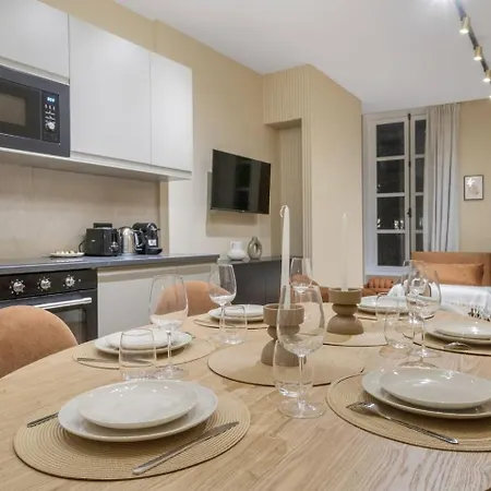 Louvre Rivage Apartments Bed & Breakfast